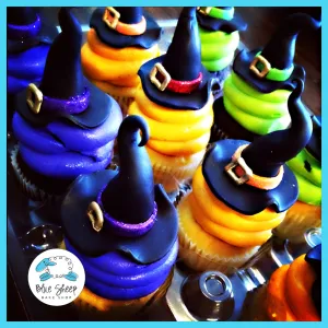 12 Witch Hat Halloween Cupcakes