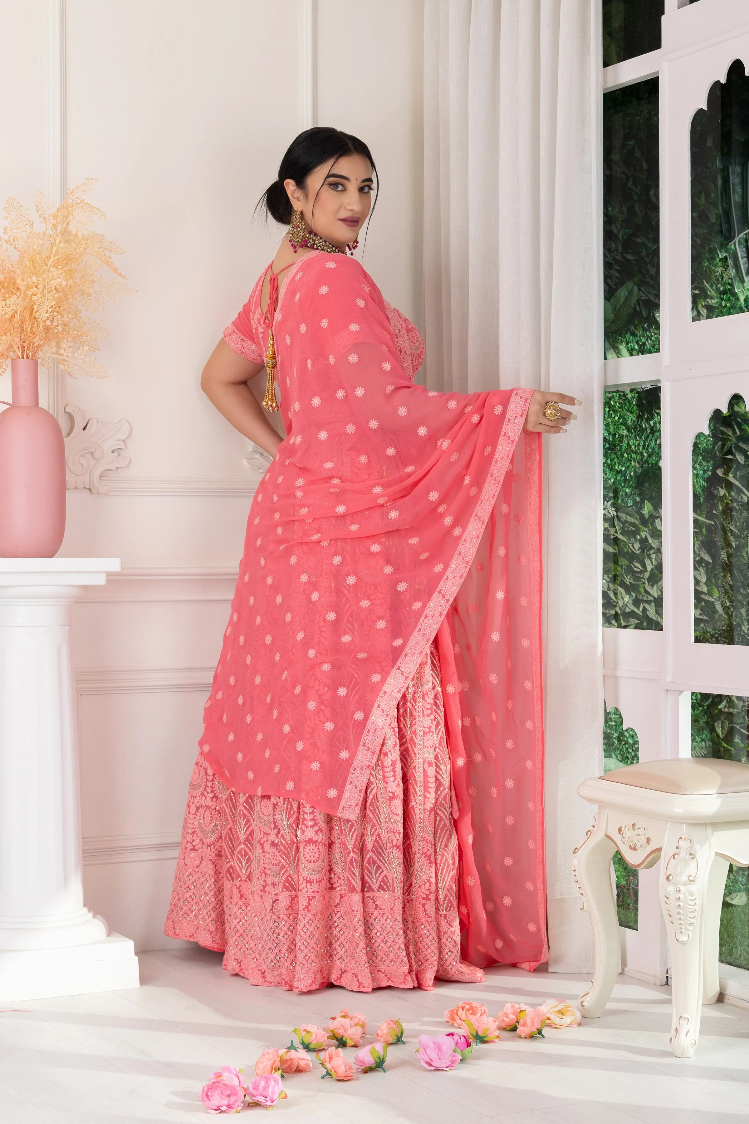 Gulabi Mehak Lucknowi Woven Lehenga