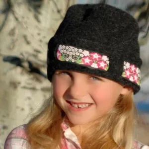 Kids' Lined Hat with Ribbon